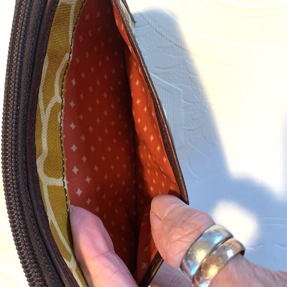 Fossil Key Per Coated Canvas Giraffe Yellow Wristlet Wallet Keyhole Logo - Picture 4 of 7